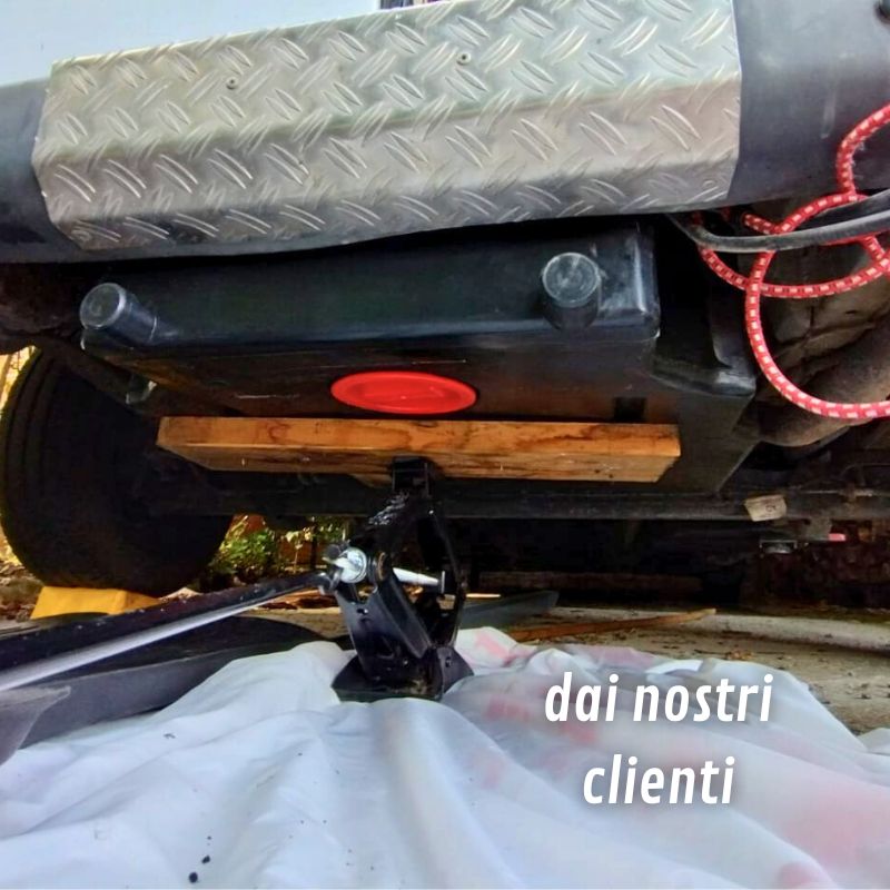 Aplast serbatoio acque grigie sottopianale Ford Transit foto dai clienti 2