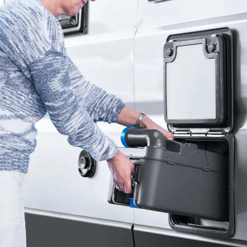 Thetford C223 CS estrazione esterna cassetta