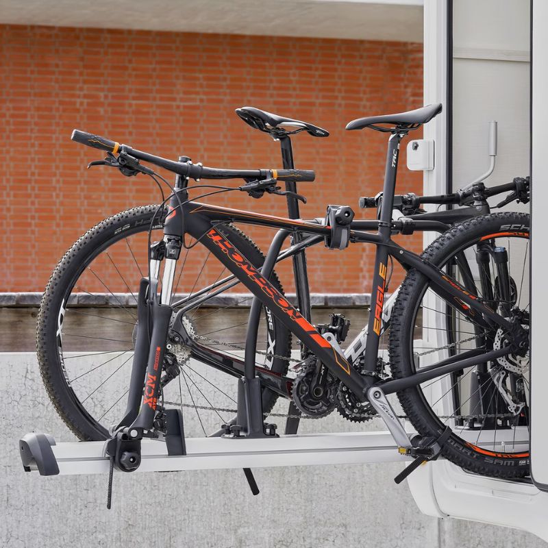 Thule Fork Mount Thru Axle in uso