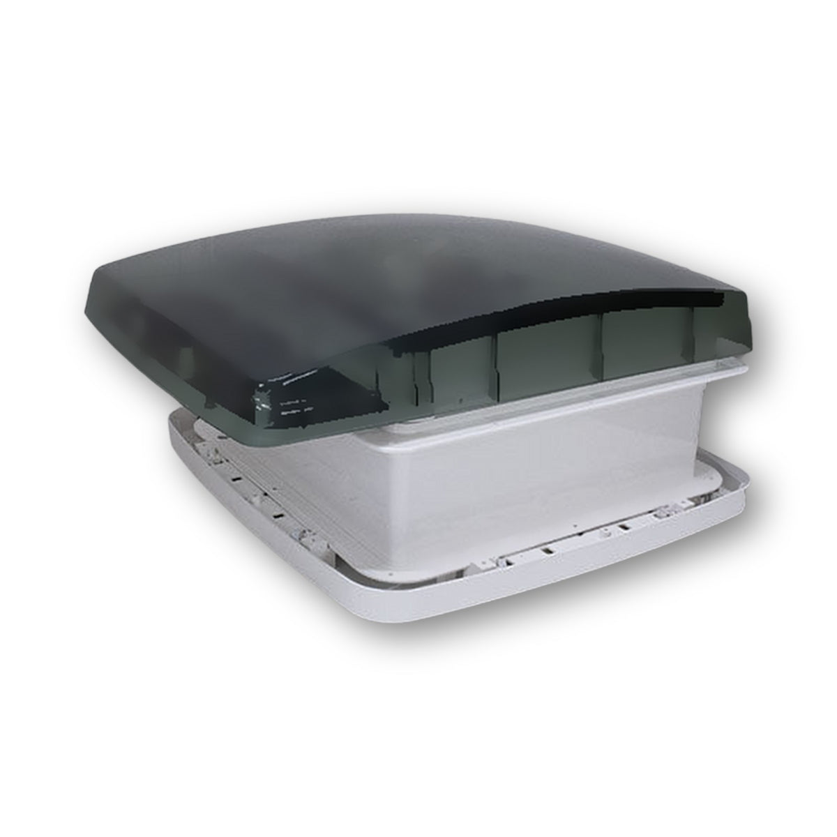 RV Basic ExtraFan 2.0 con cupola crystal visto dall&