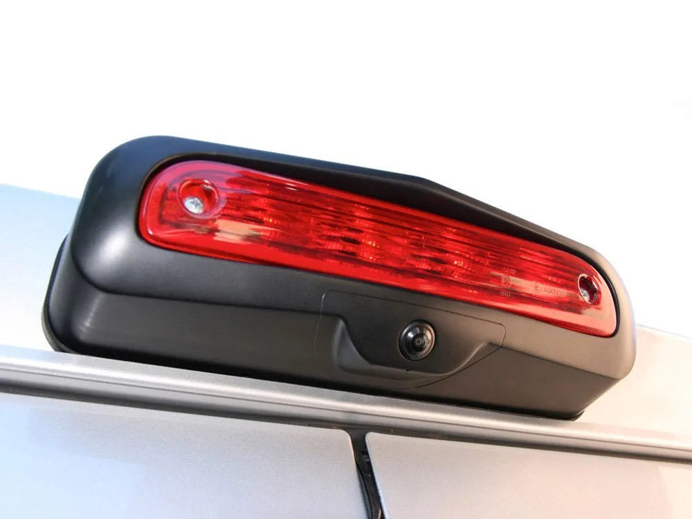 Terzo stop del Fiat Ducato con la retrocamera Alpine montata nella cover