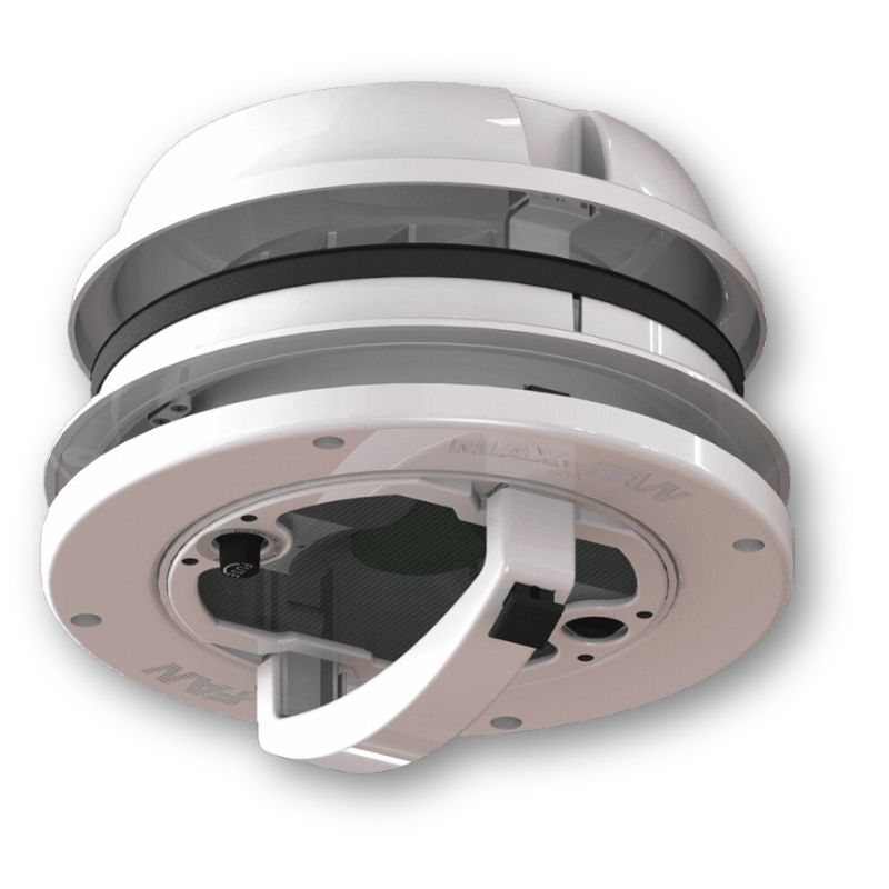 Airxcel MaxxFan Dome bianco visto da sotto