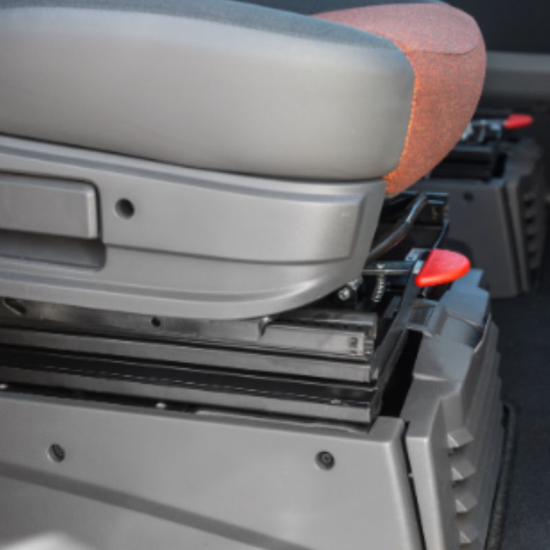 CTA piastra girevole sedili cabina Sprinter e Crafter 06-17 installata in uso