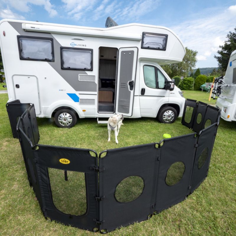 Camp4 recinto pieghevole e portatile per cani in uso