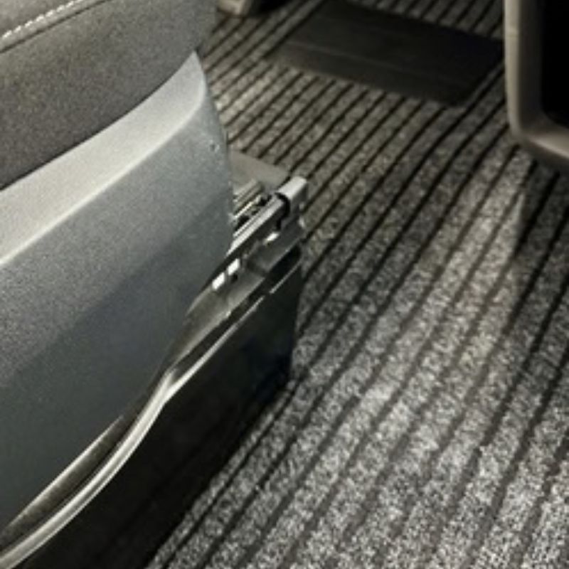 Carbest tappeti sagomati per cabina camper montati 1
