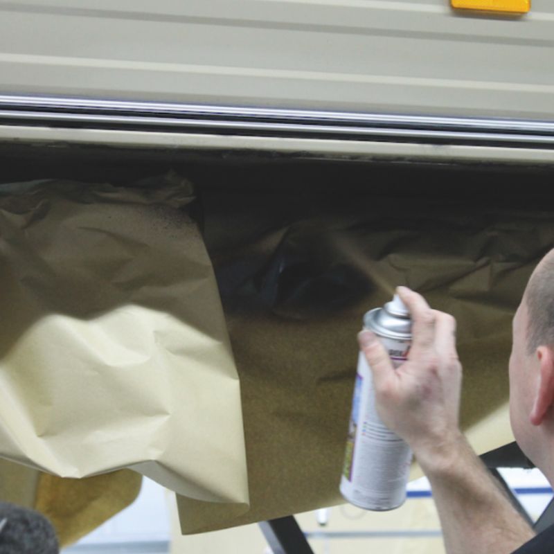 Dekalin Dekaphon 9735 spray sottoscocca per camper in uso