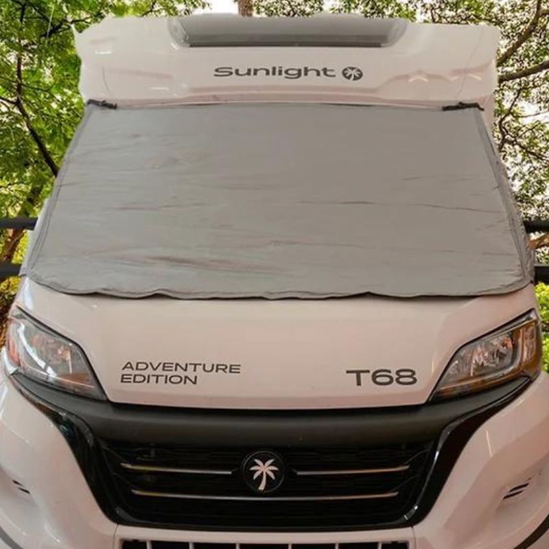 NRF CoverTech oscurante esterno invernale per camper vista frontale