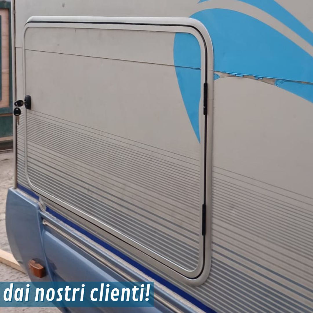 PORTE &amp; PORTELLONI SU MISURA
