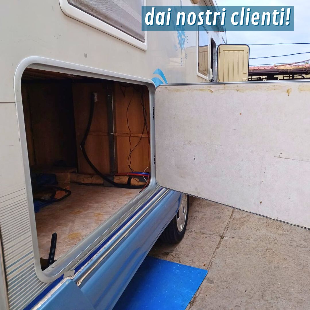 PORTE &amp; PORTELLONI SU MISURA
