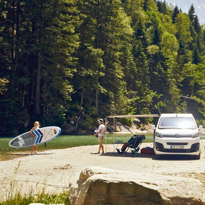 Thule Omnistor 3200 in uso con minivan