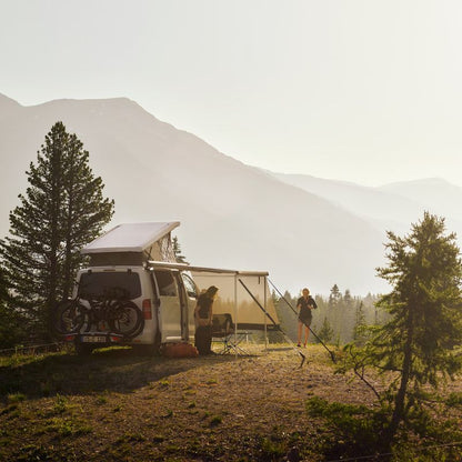 Thule Omnistor 4200 in uso con minivan