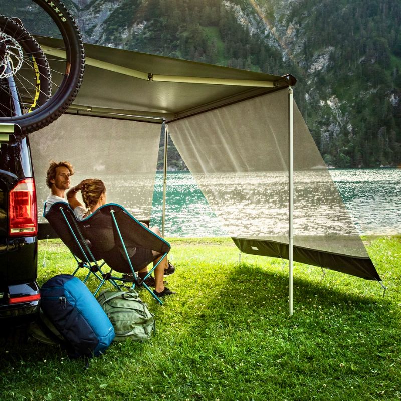 Thule Sun Blocker G2 in uso al tramonto
