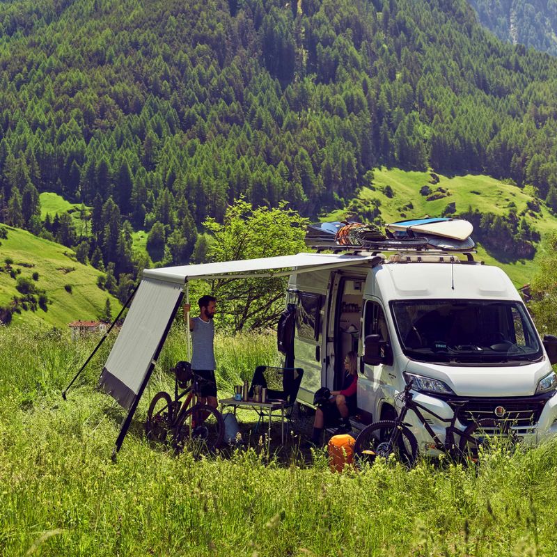 Thule Sun Blocker G2 in uso con furgone