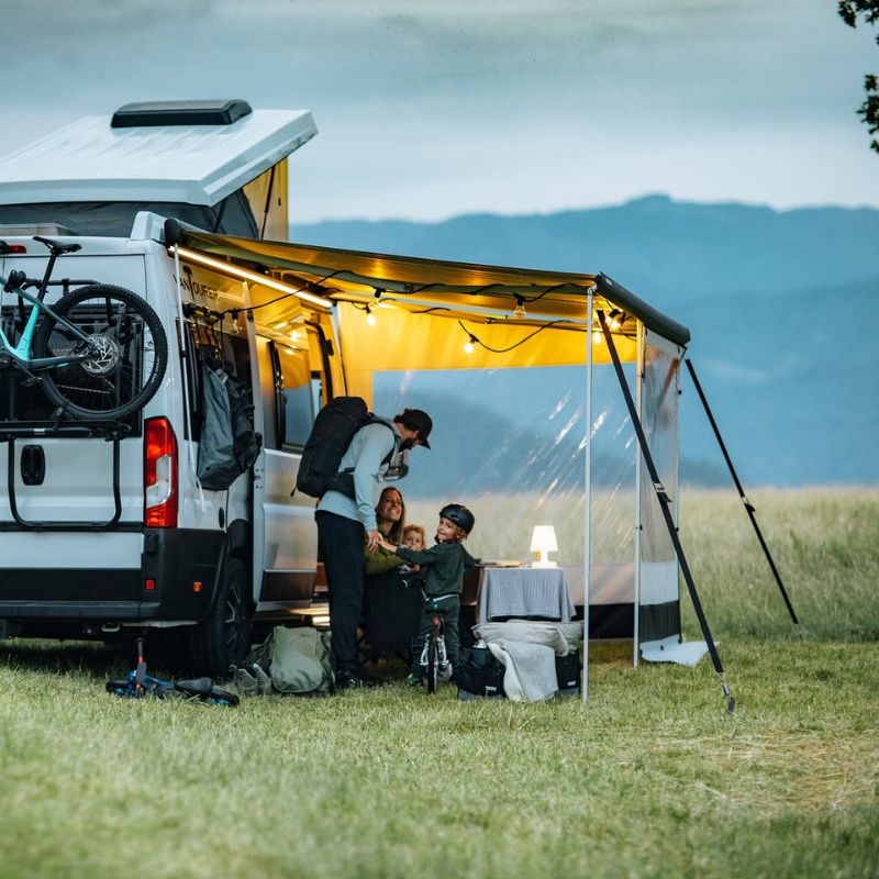 Thule Tent 5200 installata in uso con QuickFit