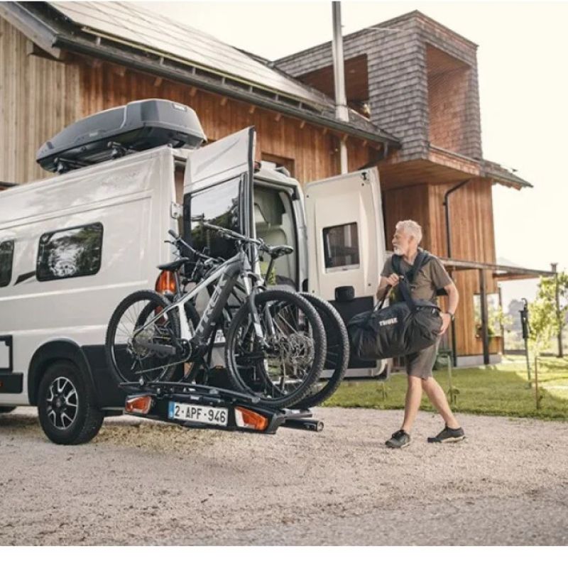 Thule VeloSwing in uso aperto lateralmente