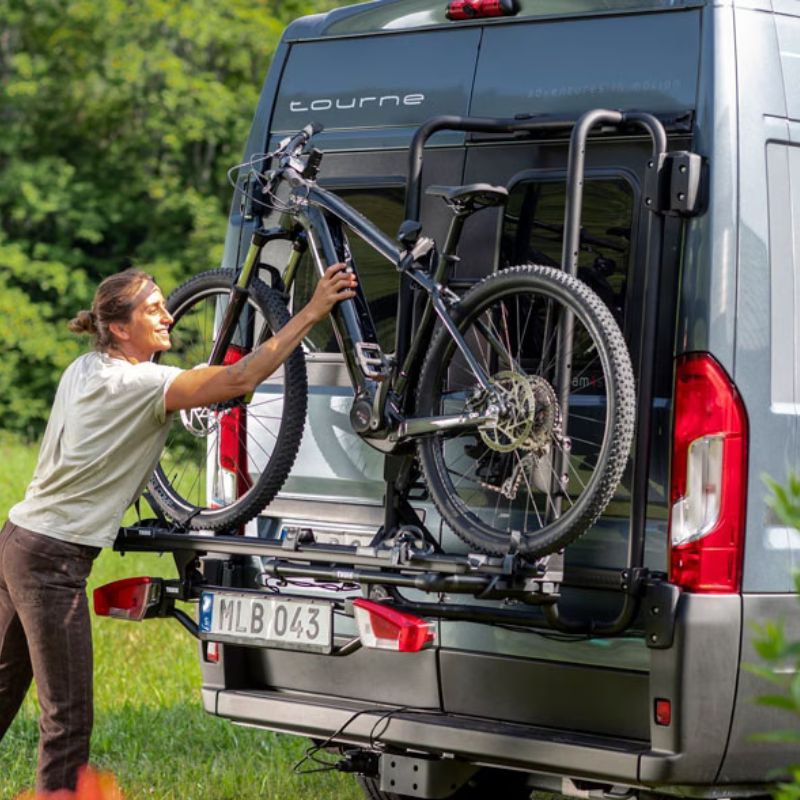 Thule VeloTrack Frame portabici per furgoni Ducato in uso