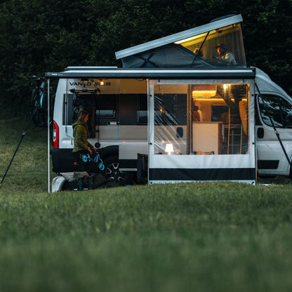 Thule terza gamba aggiuntiva per tendalini Omnistor in uso con furgone