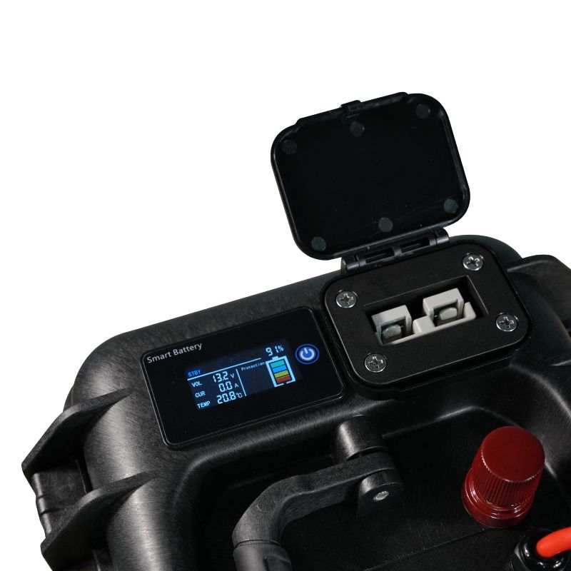 Ultimatron powerstation impermeabile 12V dettaglio display