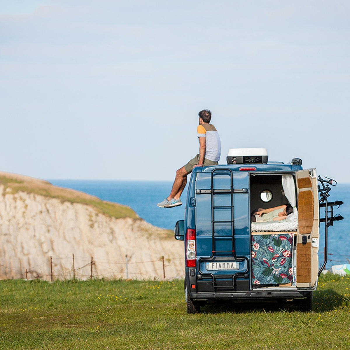 Fiamma Deluxe DJ Ducato montata sul furgone