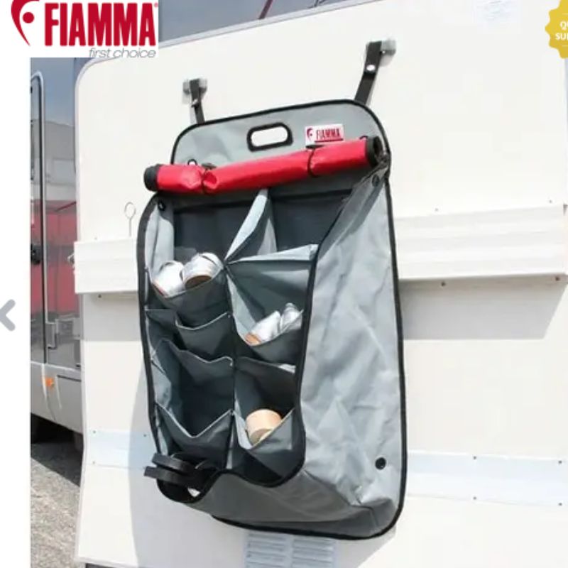 Fiamma Pack Organizer Shoes in uso esterno aperto