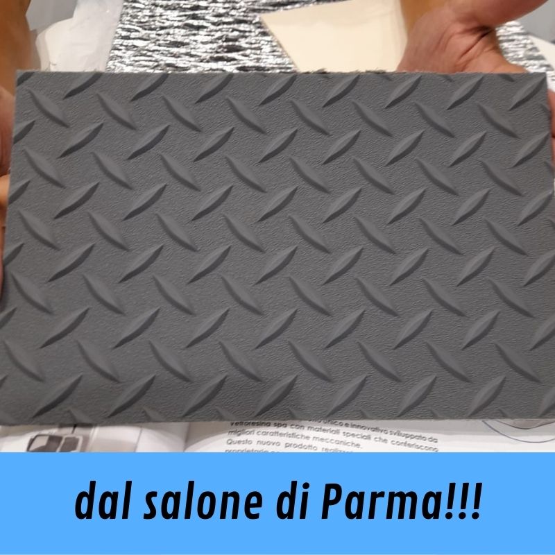 Vetroresina Vetrostyle Diamond Plate foto dal Salone di Parma